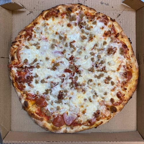 Meat Deluxe Pizza (Round 21").