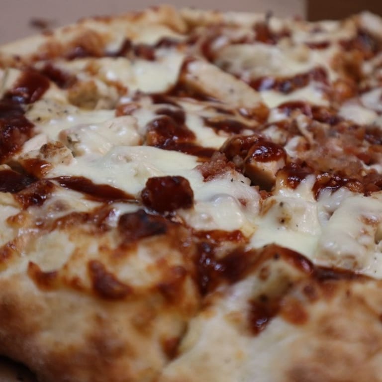 BBQ Chicken Pizza Delight